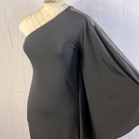 Allen B. By Allen Schwartz Black one Shoulder Drape Dress. Size XS Like New - Picture 4 of 9